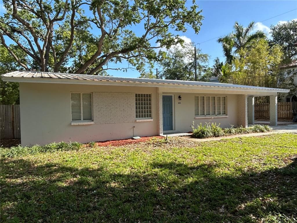 605 OCONEE AVENUE TAMPA, FL 33606