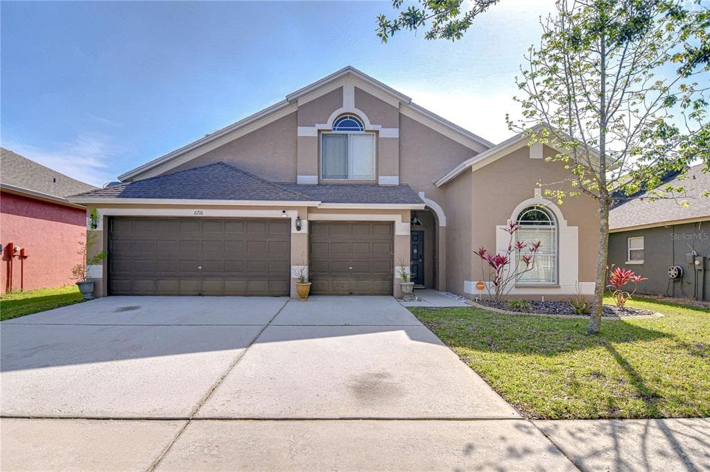 6716 BLUFF MEADOW COURT WESLEY CHAPEL, FL 33545