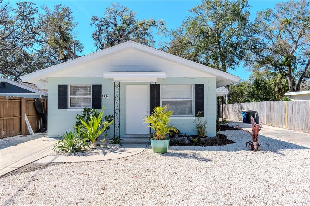 1334 TIOGA AVENUE CLEARWATER, FL 33756