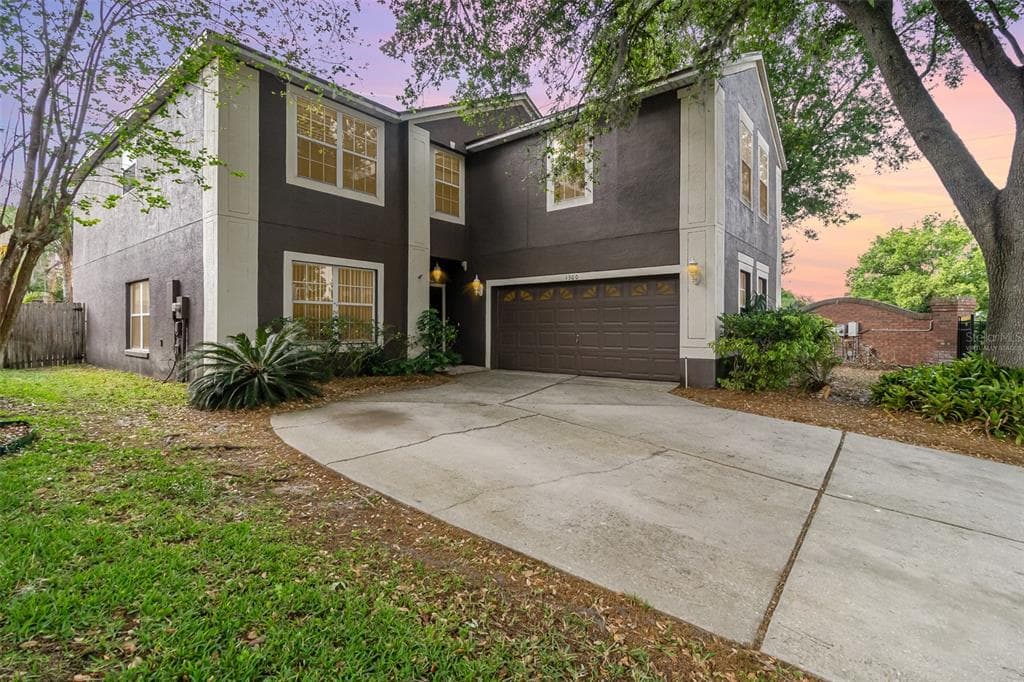 1300 HOLLY GLEN RUN APOPKA, FL 32703