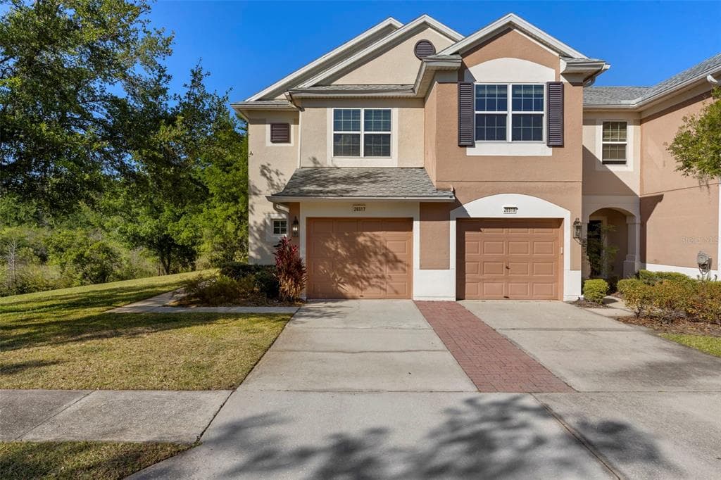 26517 CASTLEVIEW WAY WESLEY CHAPEL, FL 33544