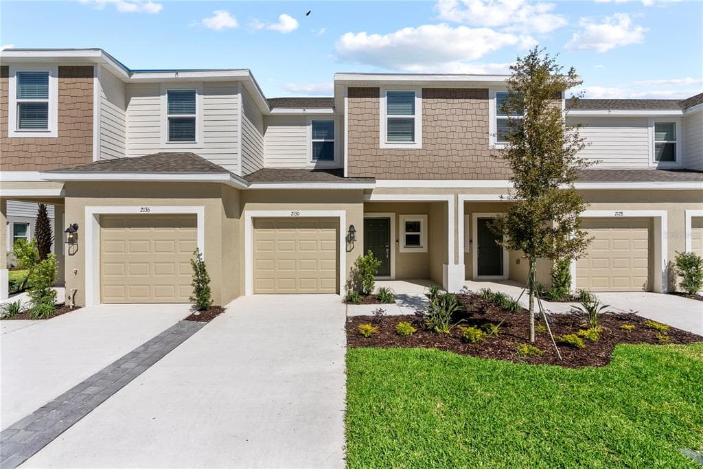 2130 HALLIER COVE WESLEY CHAPEL, FL 33543