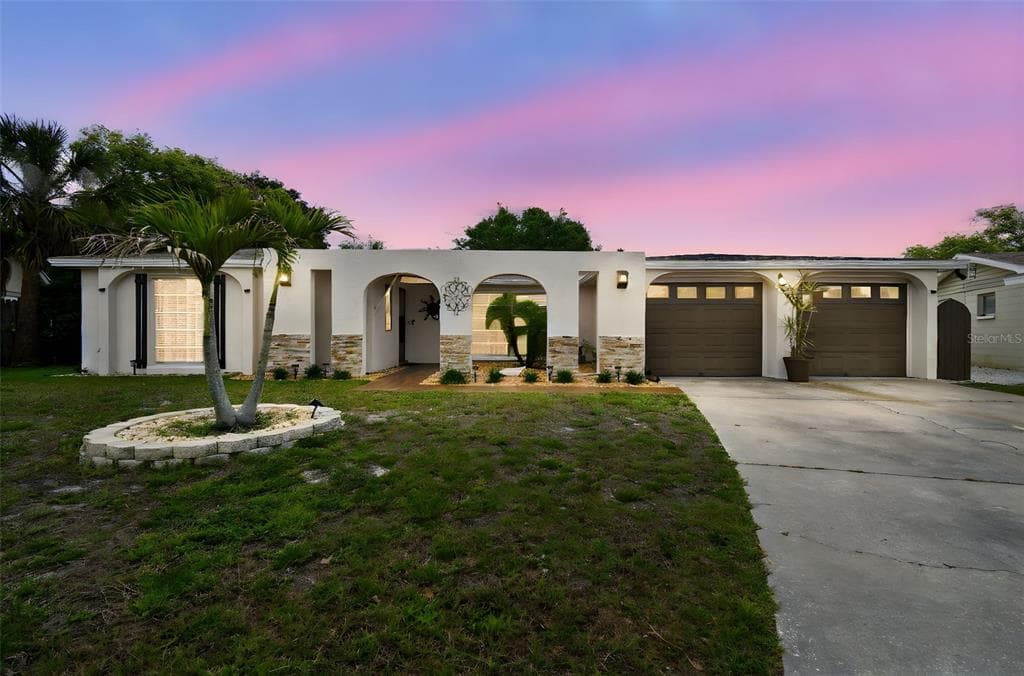 4240 WOODSVILLE DRIVE NEW PORT RICHEY, FL 34652