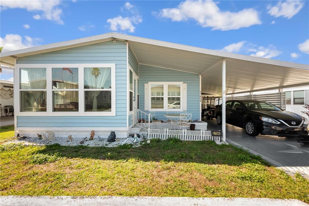 37848 BARCELONA AVENUE ZEPHYRHILLS, FL 33541