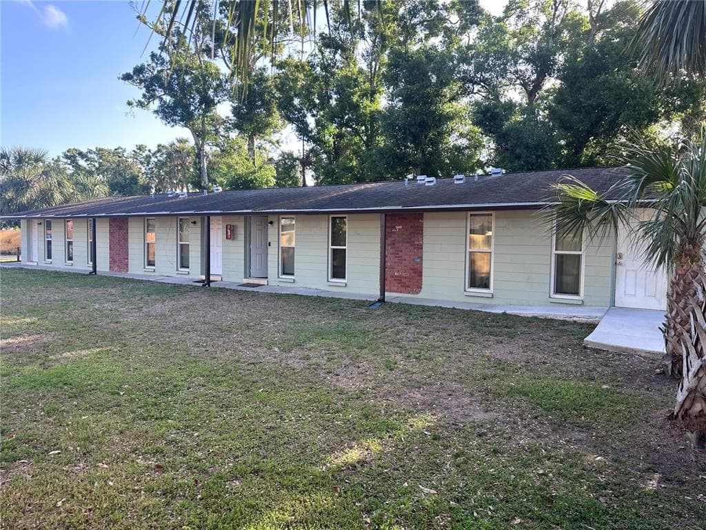 5941 72ND AVENUE N UNIT 2 PINELLAS PARK, FL 33781