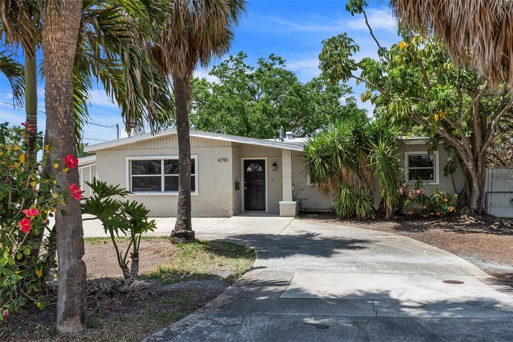 4790 SHORE ACRES BOULEVARD NE ST PETERSBURG, FL 33703