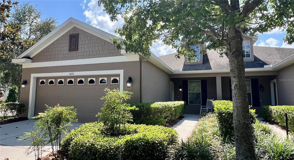 5221 BANNISTER PARK LANE LITHIA, FL 33547