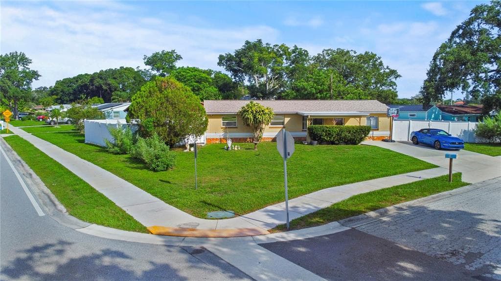 8210 68TH WAY N PINELLAS PARK, FL 33781