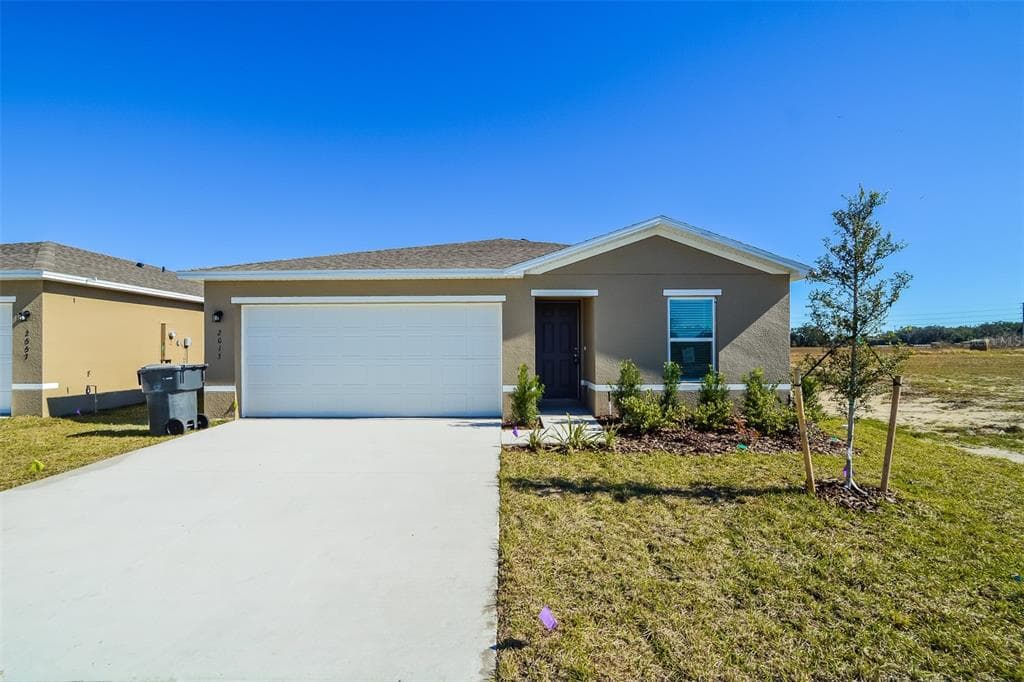 2013 IOWA DRIVE SUMTERVILLE, FL 33585