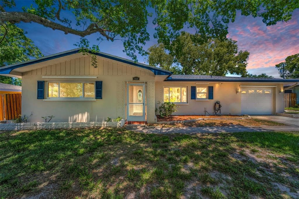 1622 ELIZABETH LANE CLEARWATER, FL 33755