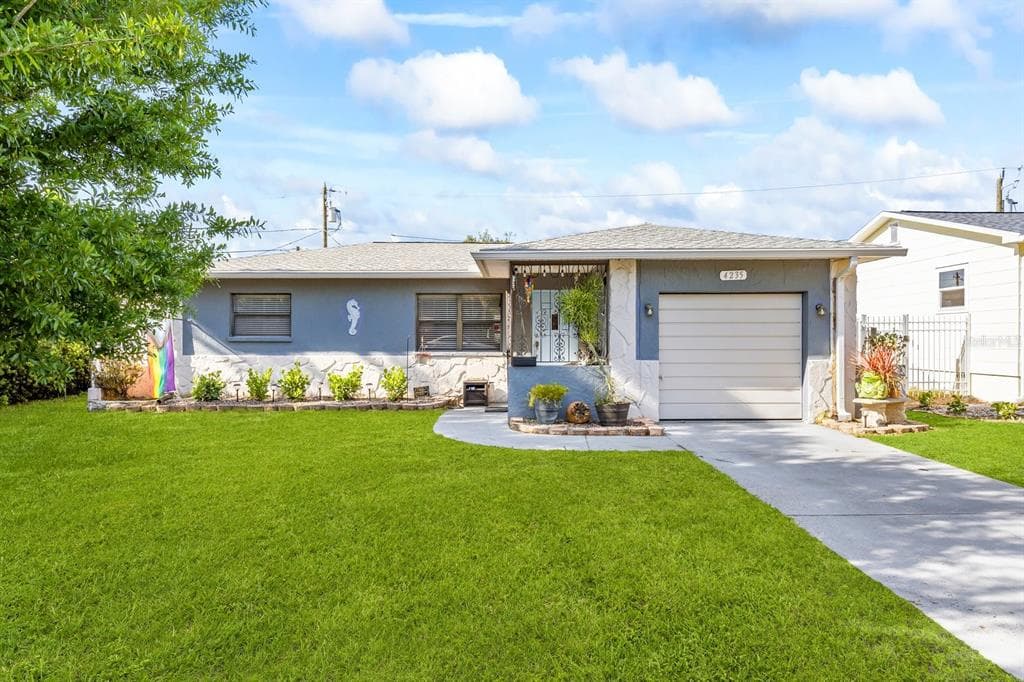 4235 DARTMOUTH AVENUE N ST PETERSBURG, FL 33713