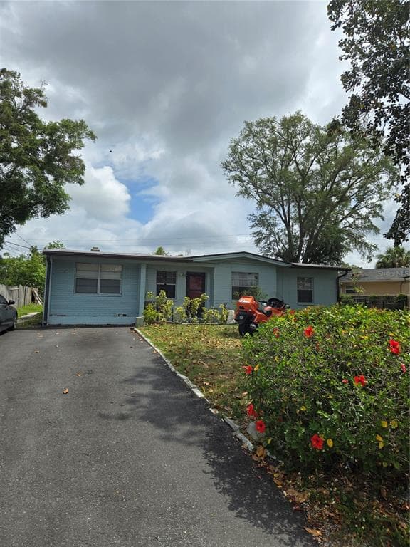 1607 STEVENSONS DRIVE CLEARWATER, FL 33755