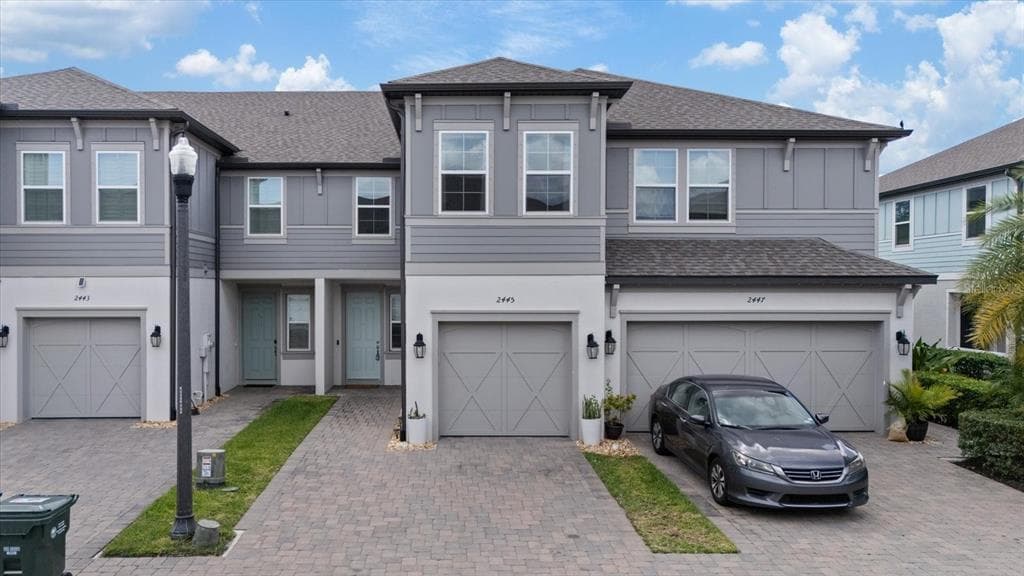 2445 FOGGY CREEK CIRCLE CLEARWATER, FL 33764
