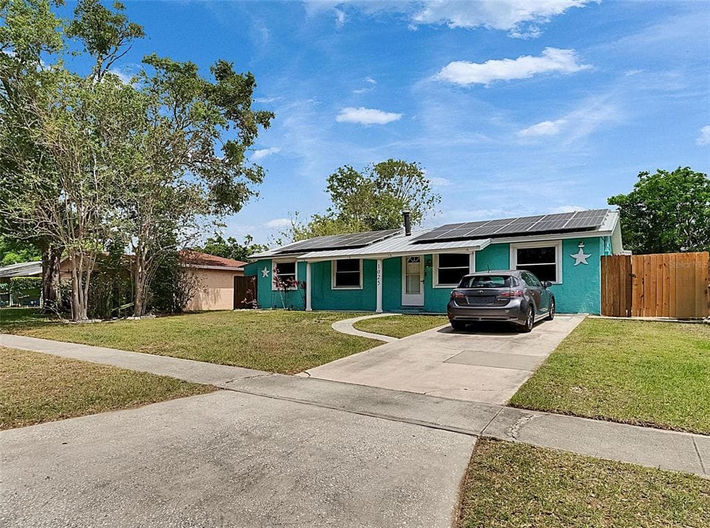 1025 MELONWOOD AVENUE CLEARWATER, FL 33759