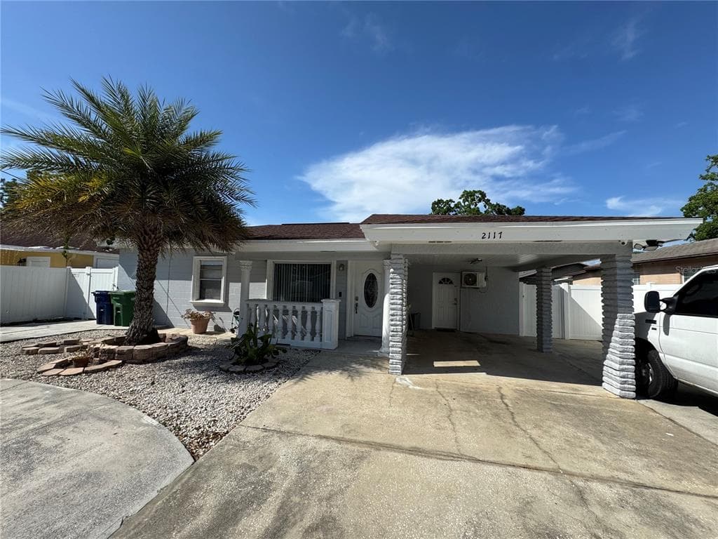 2117 W CLIFTON STREET