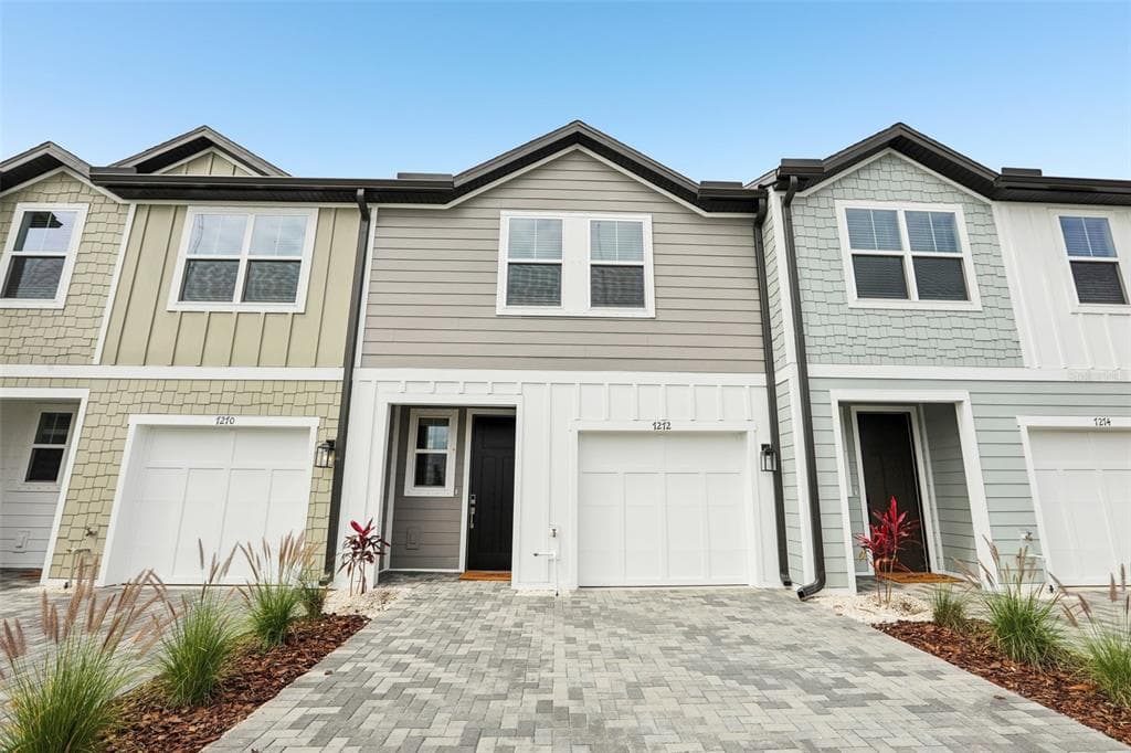 7272 DEER VALLEY CIRCLE TAMPA, FL 33635