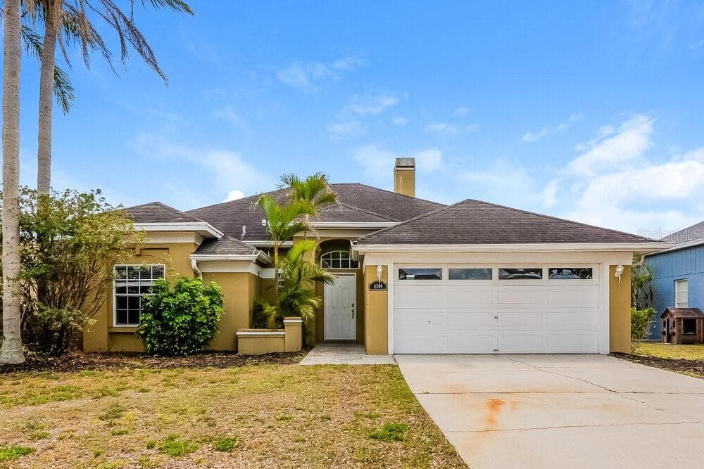 4304 WINDSOR LANE E BRADENTON, FL 34203