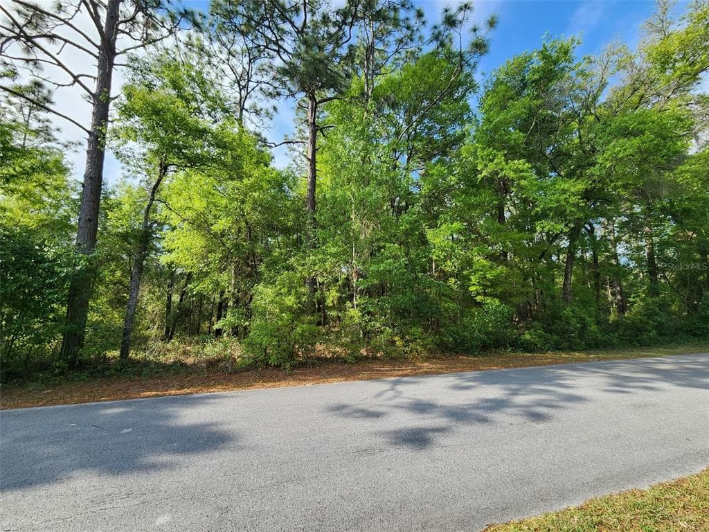1 ANCHOR BOULEVARD UNIT 18 DUNNELLON, FL 34431