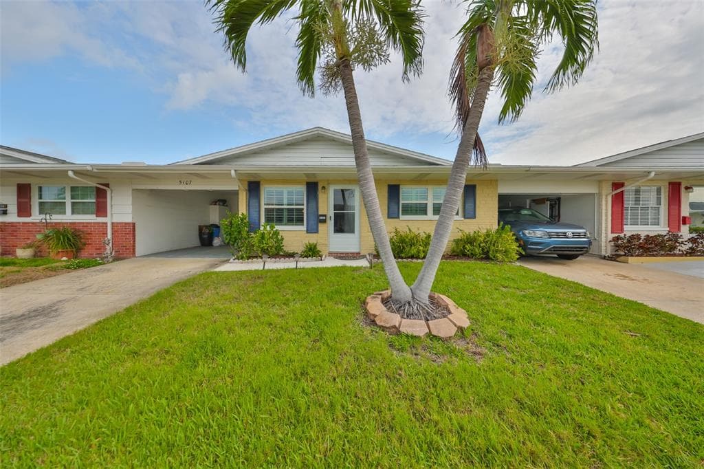 5107 DAHLIA STREET N PINELLAS PARK, FL 33782