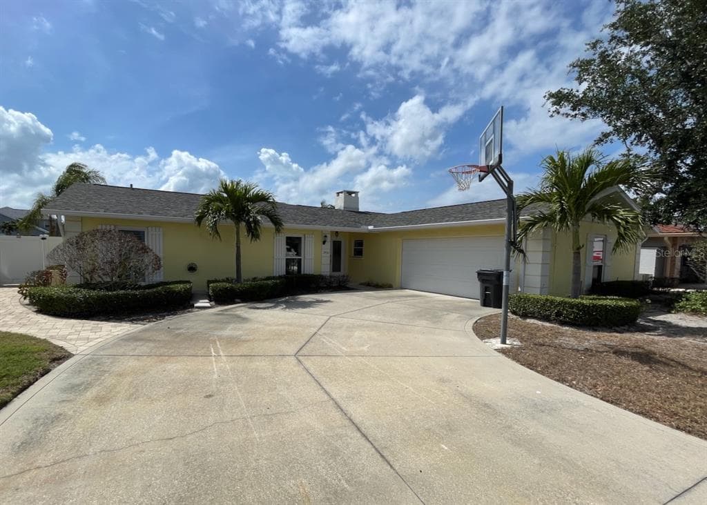 3914 VENETIAN WAY TAMPA, FL 33634