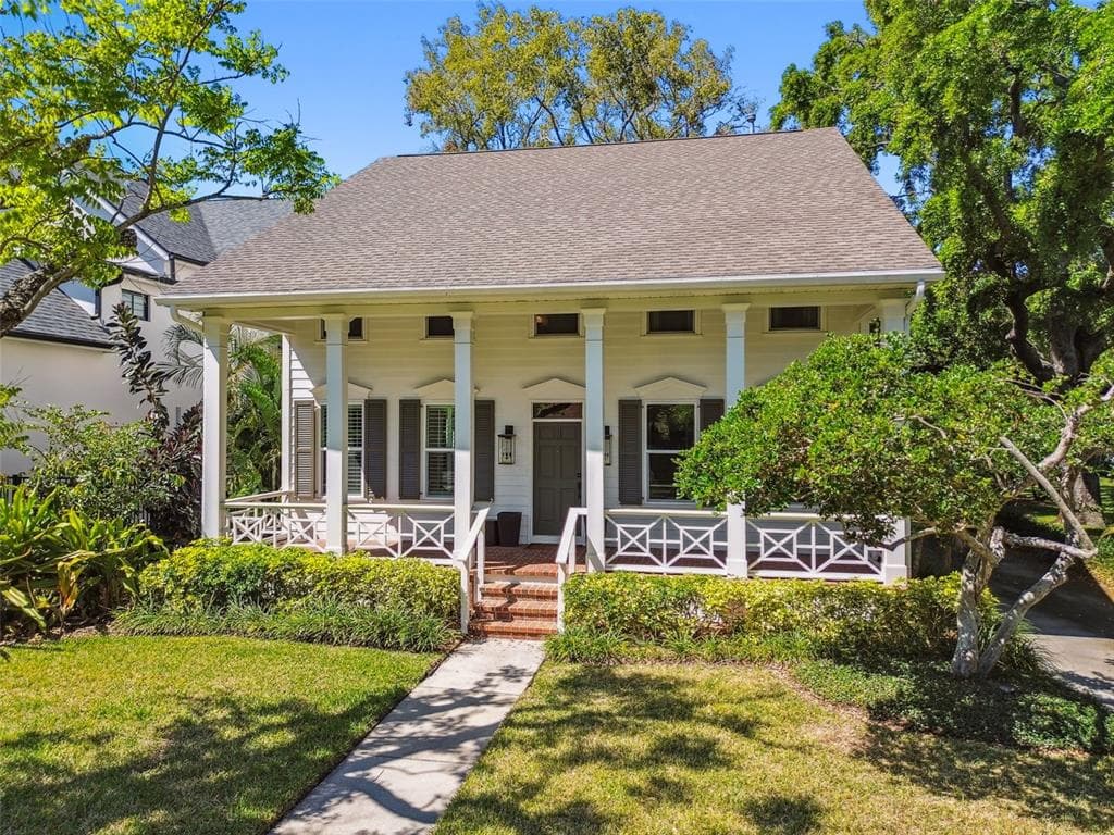 817 S WOODLYN DRIVE TAMPA, FL 33609