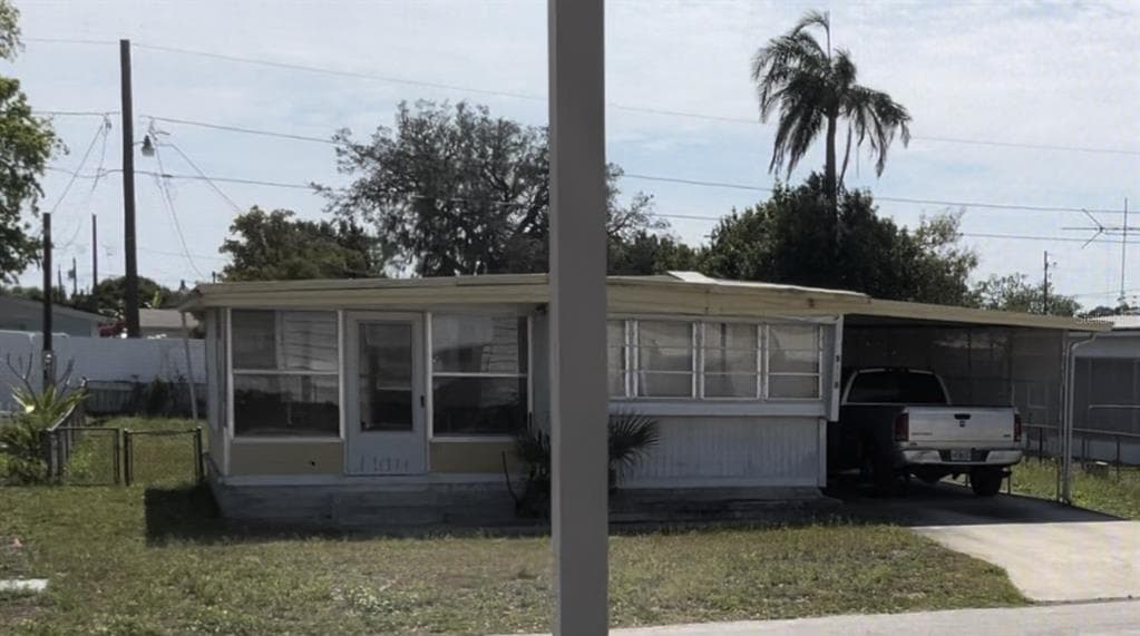 5118 RIVER BIRCH AVENUE HOLIDAY, FL 34690