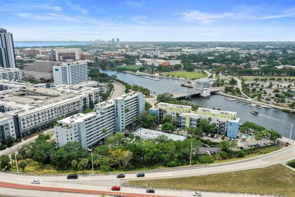 201 W LAUREL STREET UNIT 307