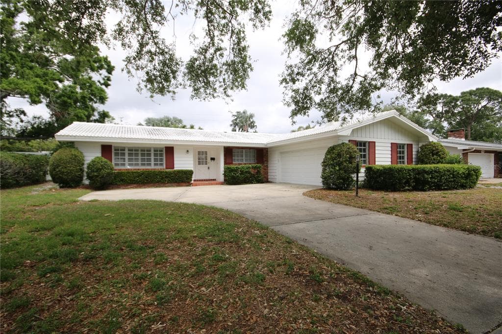 2250 GLENMOOR ROAD N CLEARWATER, FL 33764