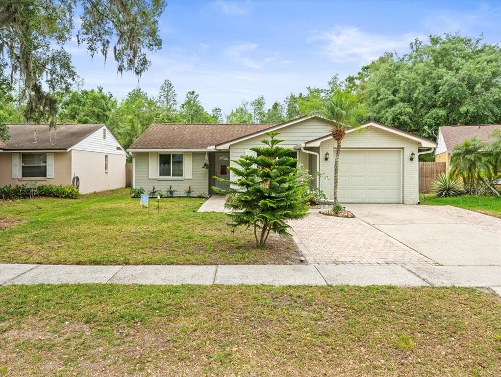 16116 MANORWOOD CIRCLE TAMPA, FL 33624