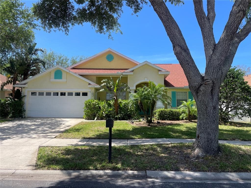 754 N LAKE BOULEVARD TARPON SPRINGS, FL 34689