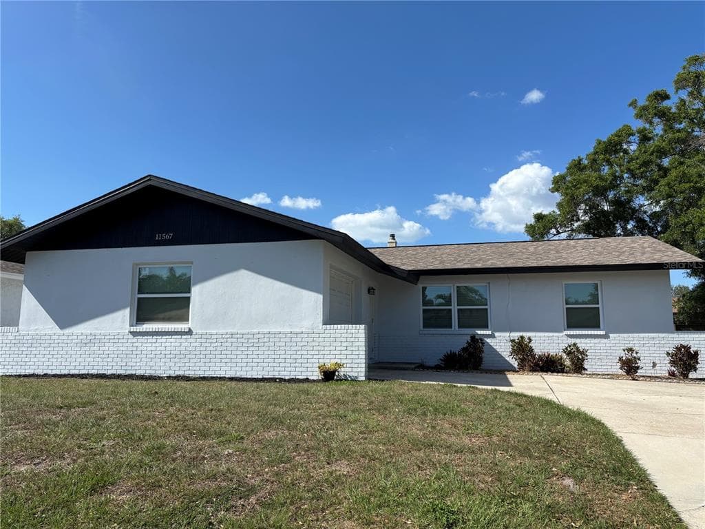 11567 107TH AVENUE SEMINOLE, FL 33778