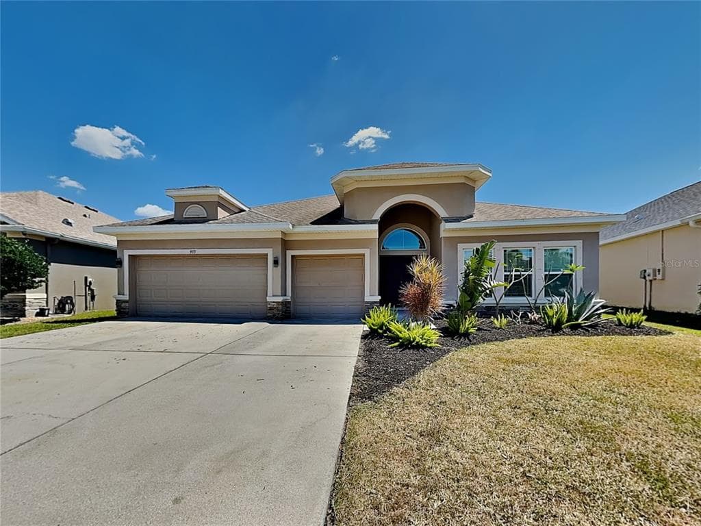 933 BUTTERCUP GLEN BRADENTON, FL 34212