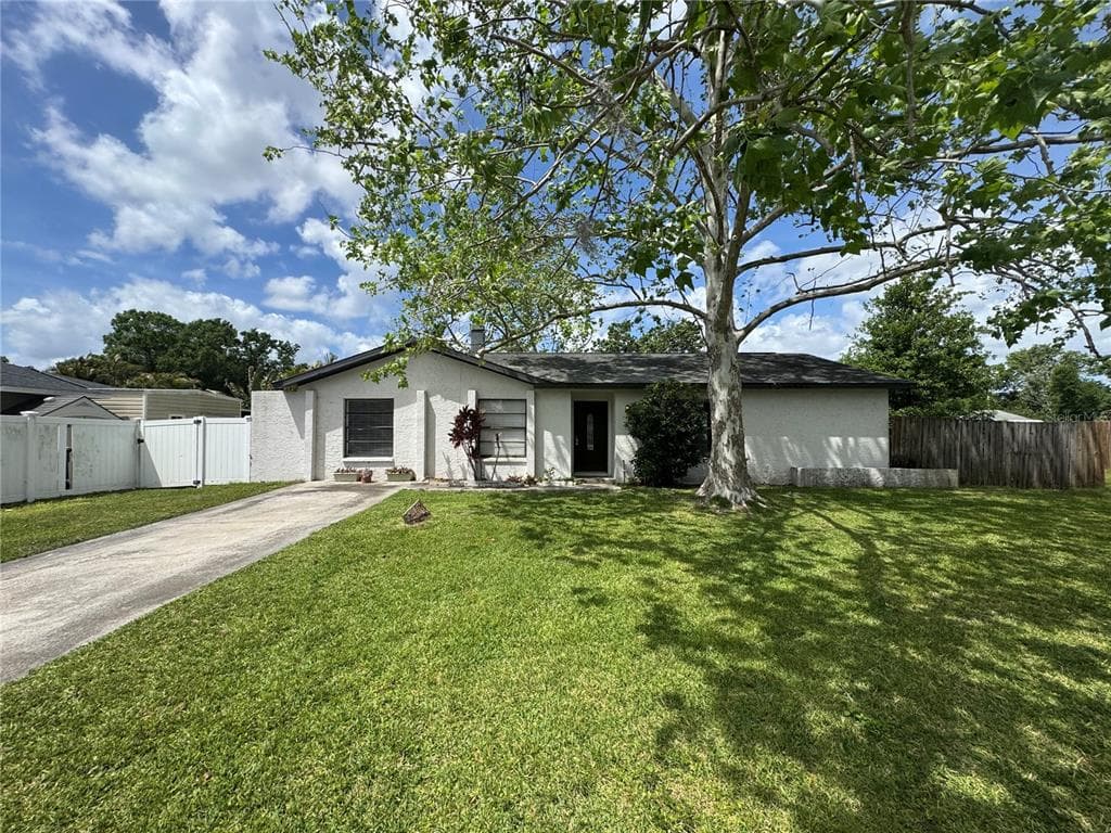 3206 LAS BRISAS DRIVE RIVERVIEW, FL 33578