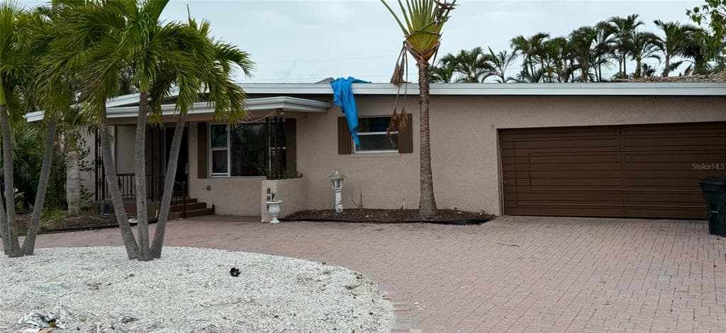 997 BOCA CIEGA ISLE DRIVE ST PETE BEACH, FL 33706