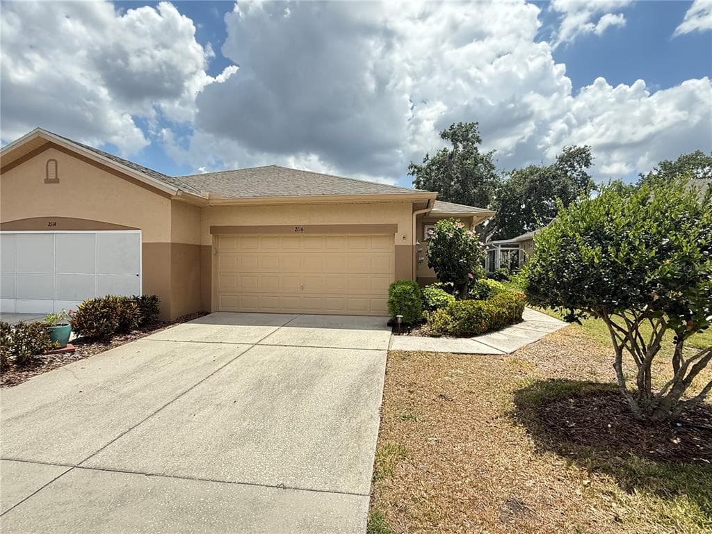 2116 ACADIA GREENS DRIVE UNIT 64 SUN CITY CENTER, FL 33573
