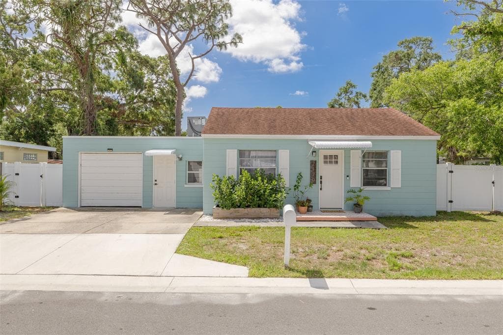 7170 51ST TERRACE N ST PETERSBURG, FL 33709