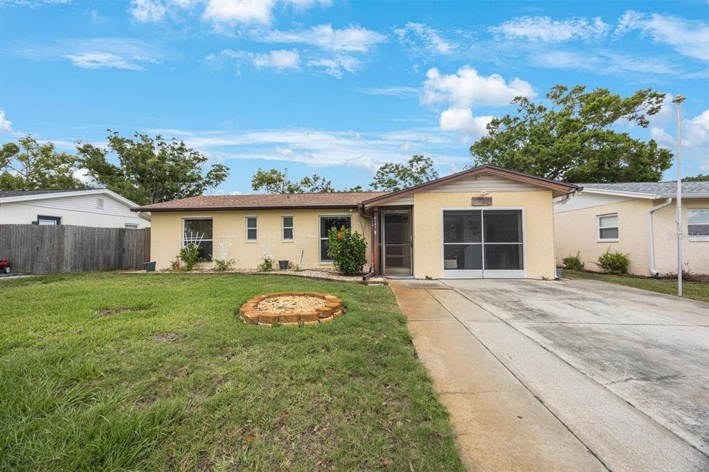 8141 82ND AVENUE SEMINOLE, FL 33777