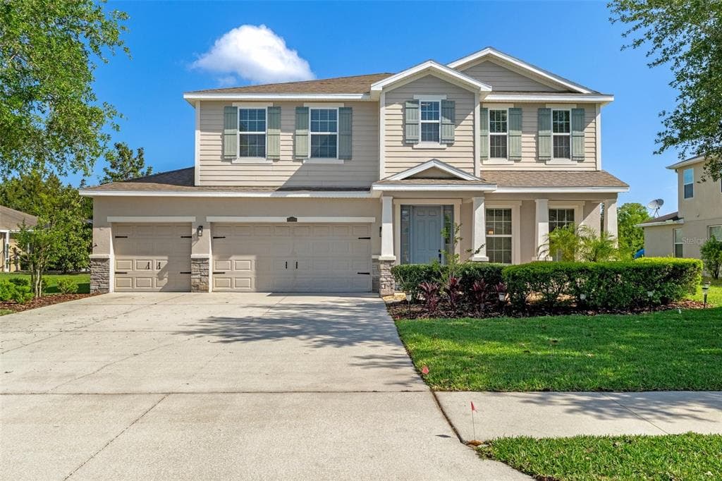 13619 HUNTERS POINT STREET SPRING HILL, FL 34609