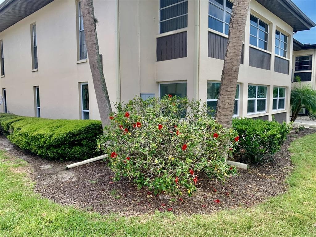 4712 MARINE PARKWAY UNIT 101 NEW PORT RICHEY, FL 34652