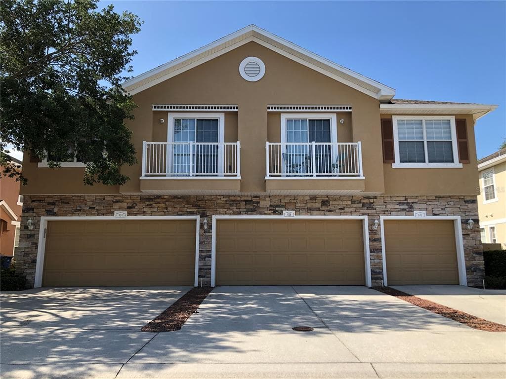 628 51ST AVENUE N ST PETERSBURG, FL 33703