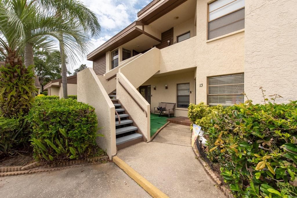 3540 COUNTRYBROOK LANE UNIT 23 PALM HARBOR, FL 34684