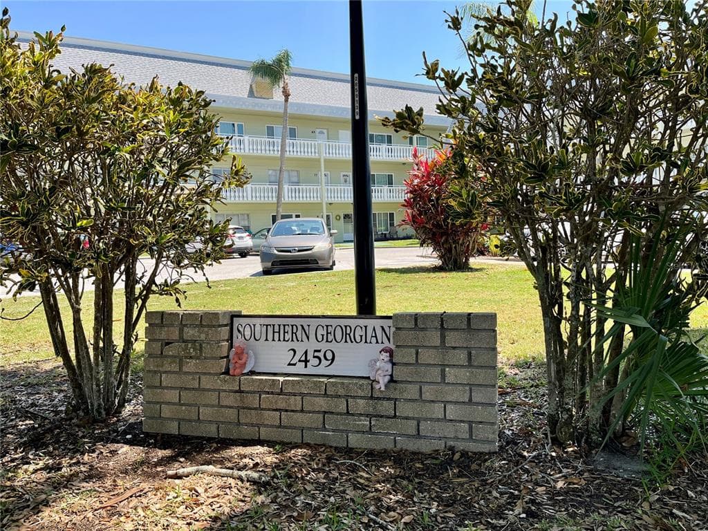 2459 COLUMBIA DRIVE UNIT 17 CLEARWATER, FL 33763