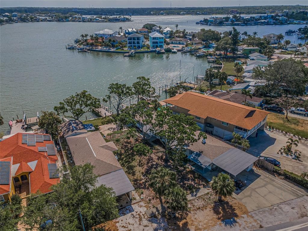 1803 BAY BOULEVARD INDIAN ROCKS BEACH, FL 33785