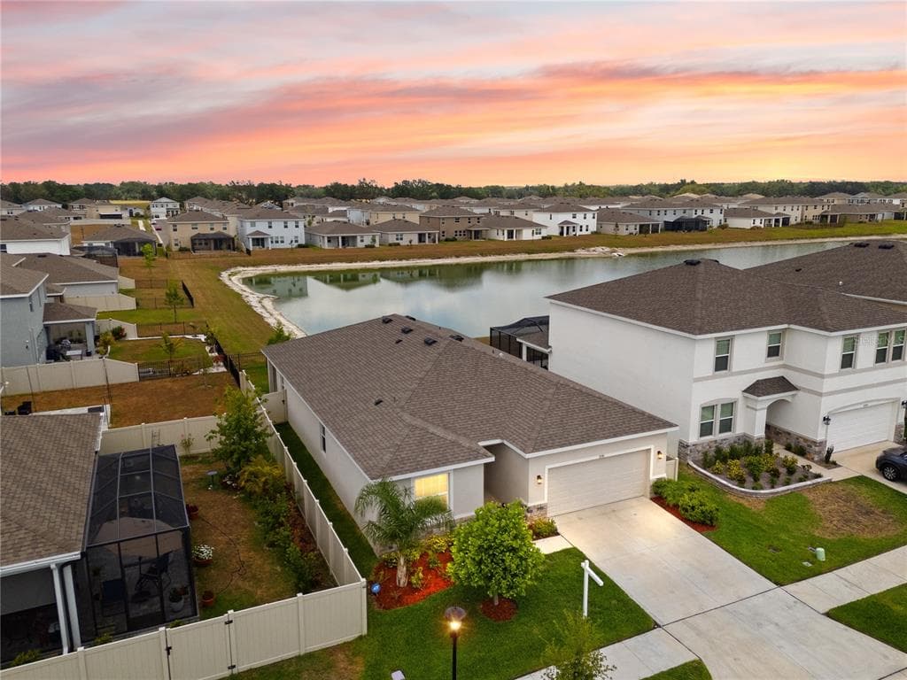 33581 ELM HILL BRANCH WESLEY CHAPEL, FL 33545