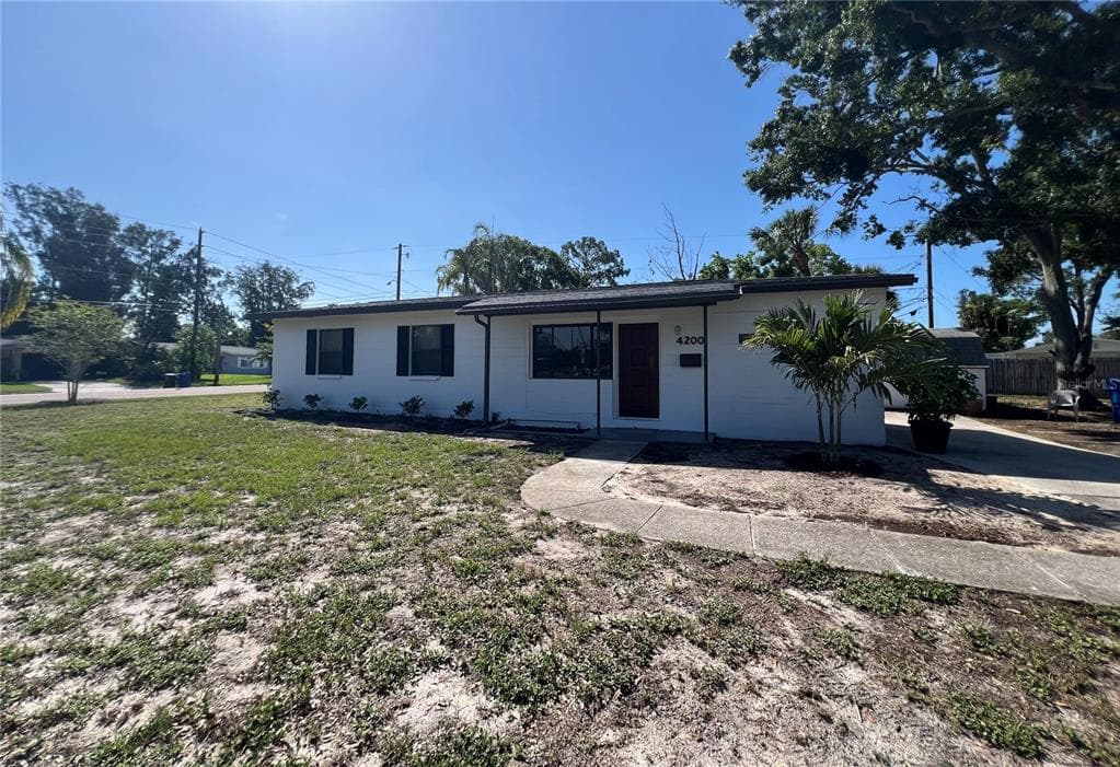 4200 BLUEFISH DRIVE SE ST PETERSBURG, FL 33705