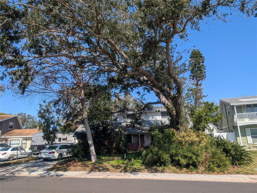 12391 83RD AVENUE SEMINOLE, FL 33772