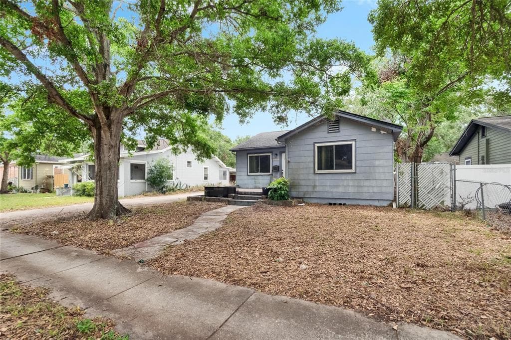 4102 HAINES ROAD N ST PETERSBURG, FL 33703