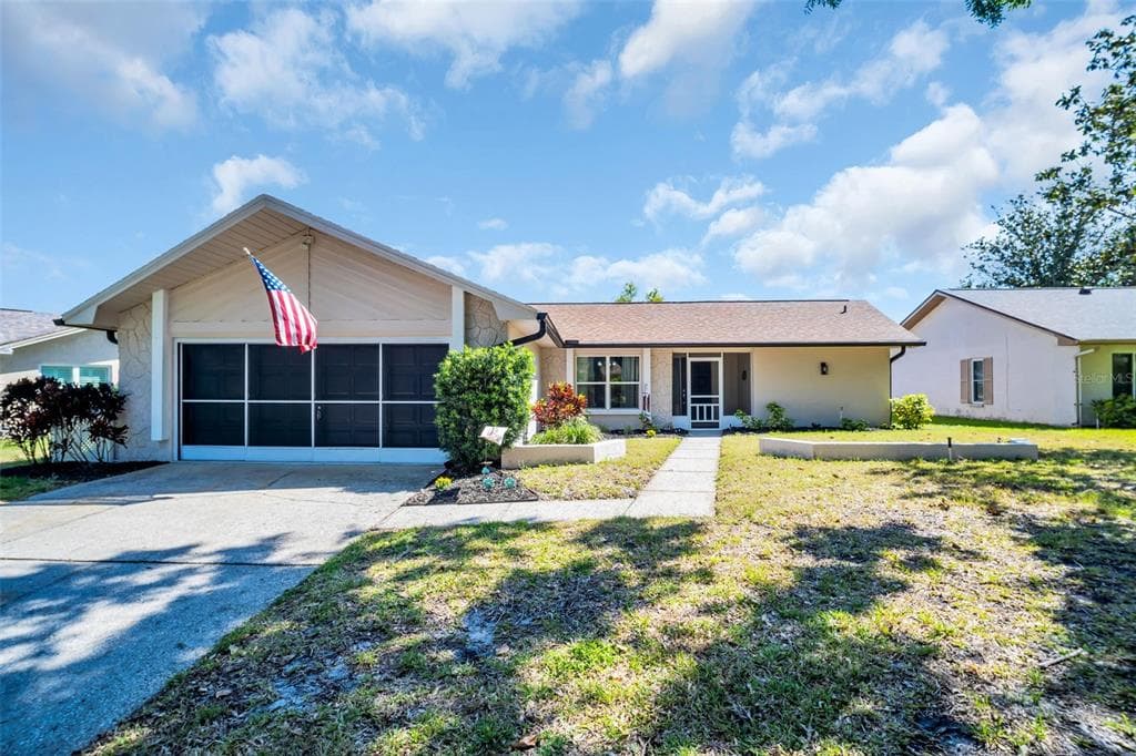 1657 GLENGARRY DRIVE PALM HARBOR, FL 34684