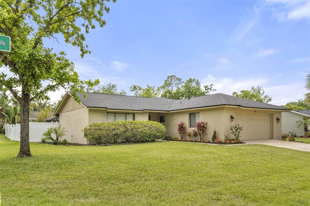 100 ESSEX DRIVE LONGWOOD, FL 32779