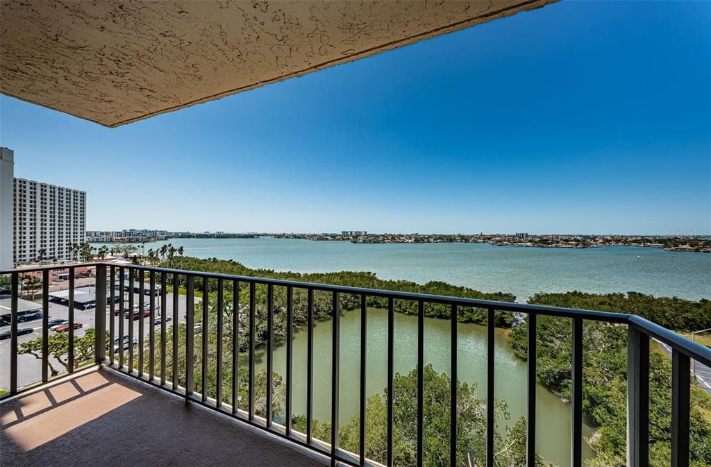 7050 SUNSET DRIVE S UNIT 912 SOUTH PASADENA, FL 33707